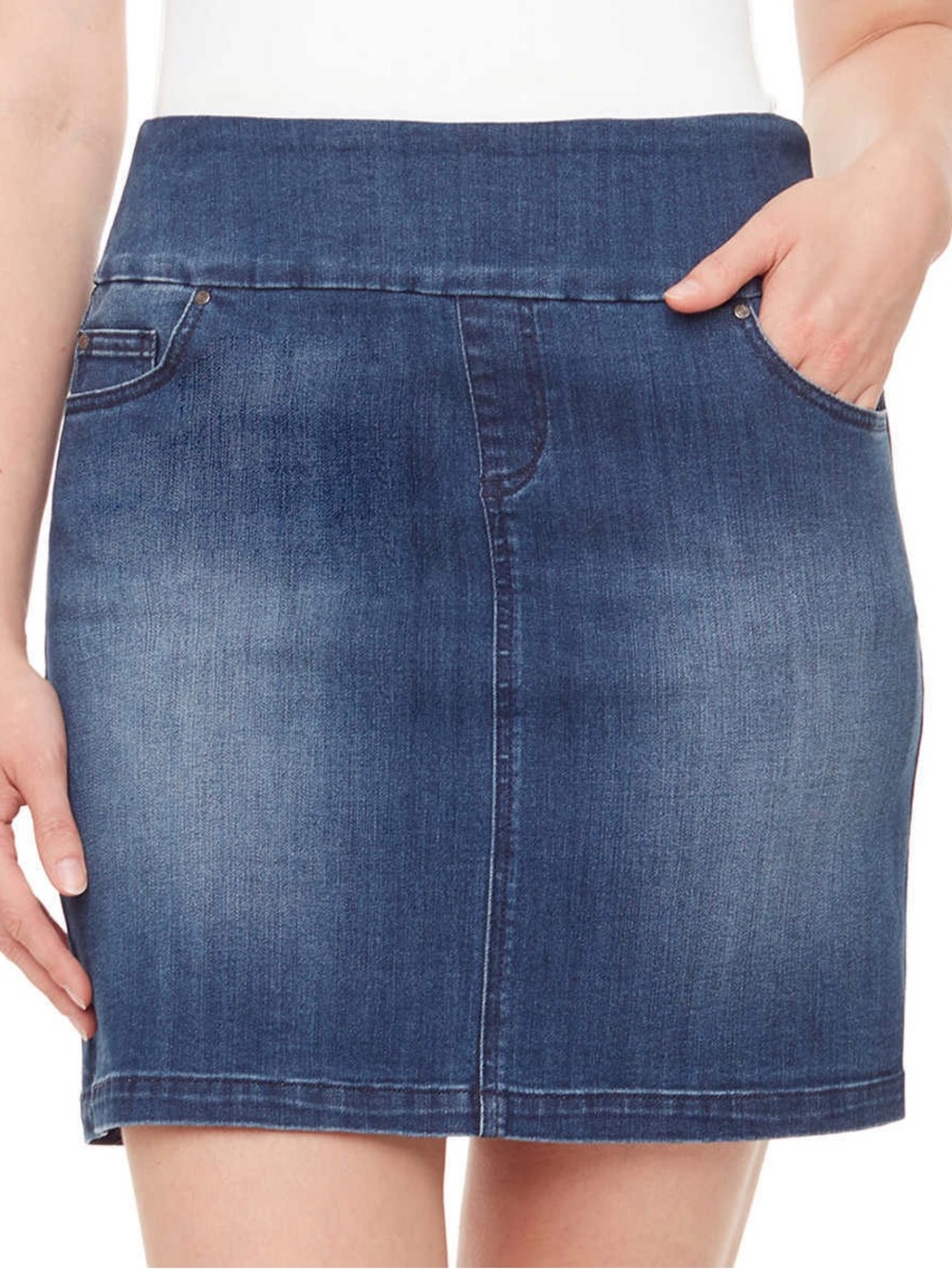 S.C. & CO. Stretch Blue Denim Skort. Size Large